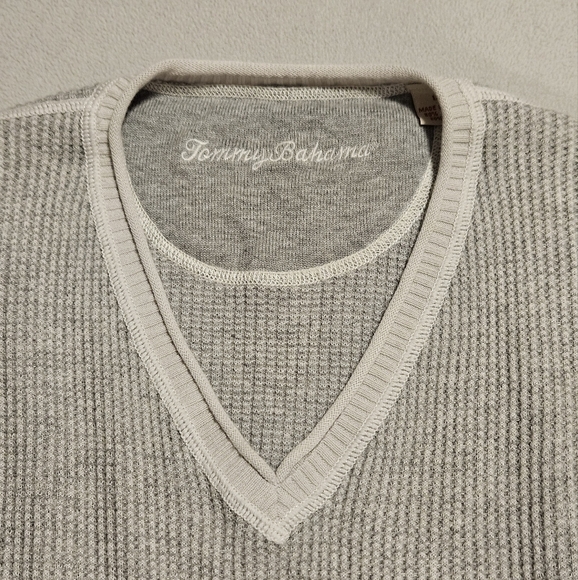 Tommy Bahama V Neck Sweater Size Large Gray/Beige‎ Cotton & Wool - Picture 3 of 8